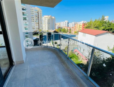 Duplex apartment 2+1 with an area of 115 m2 in a new complex in 2023, Mahmutlar district-id-3831-photo-4