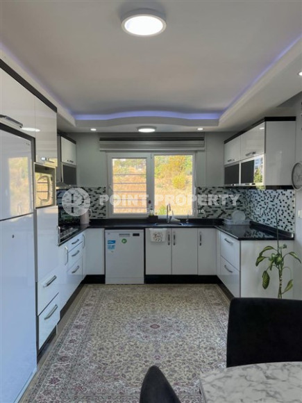 Пятикомнатный большой пентхаус 260 м2 в районе Джикджилли. Продается без мебели.-id-3832-фото-10