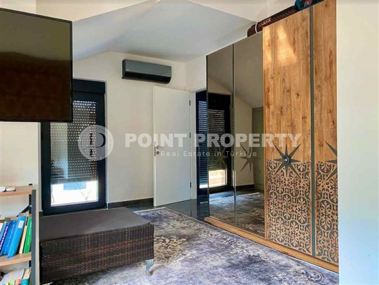 Двухуровневая квартира с роскошным дизайном помещений 150 м2, район Каргыджак-id-3835-фото-10