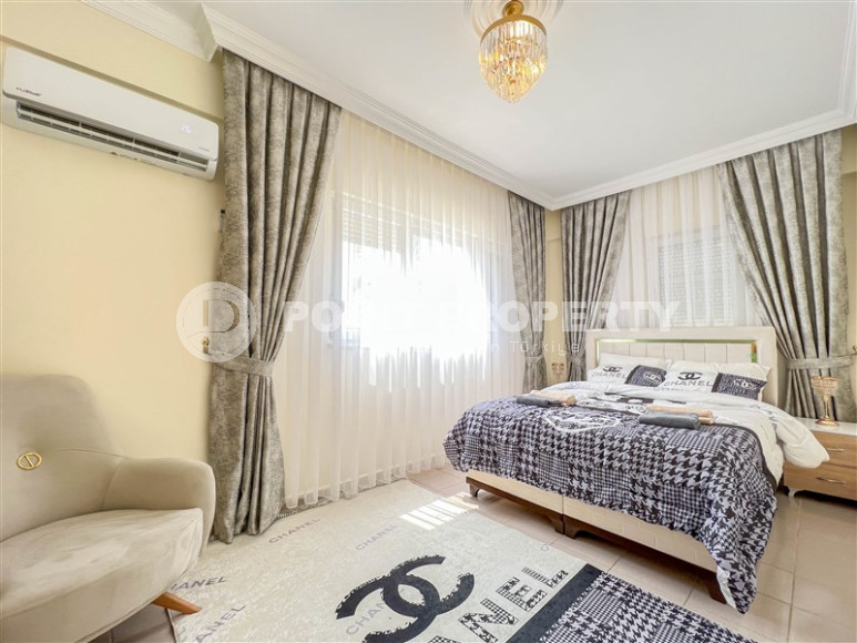 Cozy one-bedroom apartment in the sought-after area of Mahmutlar, just 50 meters from the sea.-id-1325-photo-7
