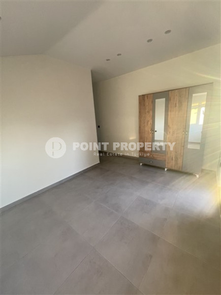 Three-room penthouse with an area of 134 m2 in a new complex in 2021, Mahmutlar district-id-3838-photo-4