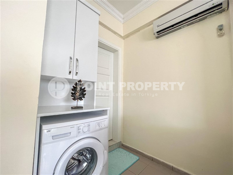 Cozy one-bedroom apartment in the sought-after area of Mahmutlar, just 50 meters from the sea.-id-1325-photo-14