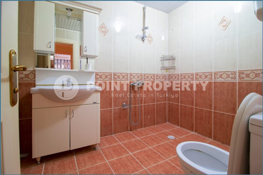 Two-room apartment with a total area of 120 m2, on the 3rd floor in a building built in 2010.-id-3842-photo-5