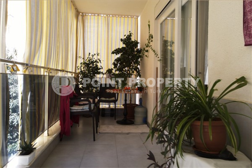 Квартира 1+1 с мебелью и бытовой техникой в 250 метрах от центра района Махмутлар.-id-3843-фото-5