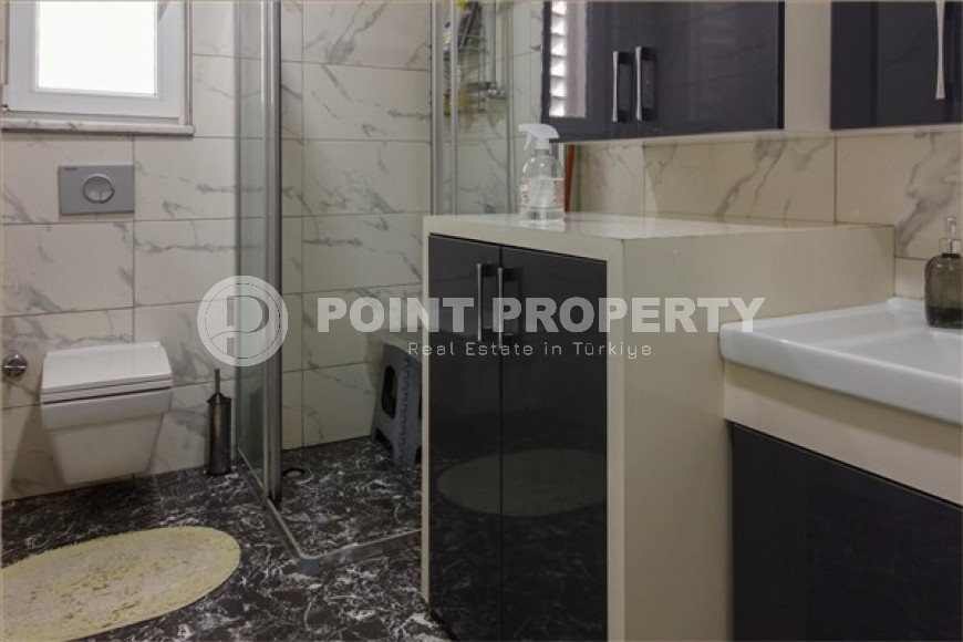 Квартира 1+1 с мебелью и бытовой техникой в 250 метрах от центра района Махмутлар.-id-3843-фото-6