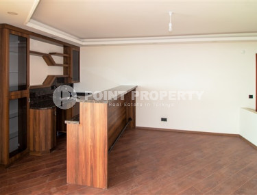 Spacious two-level apartment on the 9th floor with an attic with panoramic sea views.-id-3845-photo-4
