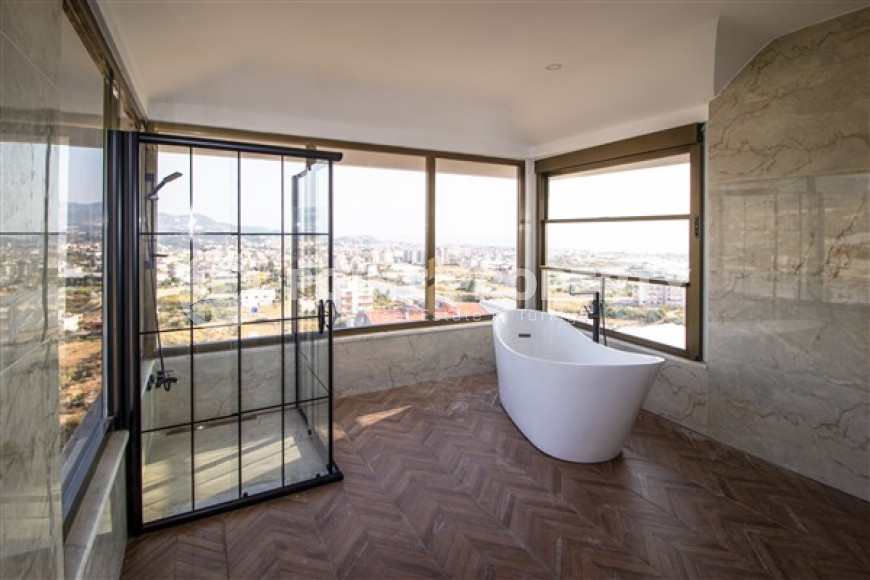 Spacious two-level apartment on the 9th floor with an attic with panoramic sea views.-id-3845-photo-8