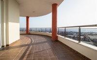 Spacious two-level apartment on the 9th floor with an attic with panoramic sea views.-id-3845-photo-13