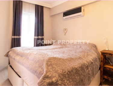 Duplex on the 5th floor with an attic in the very center of Mahmutlar.-id-3847-photo-5