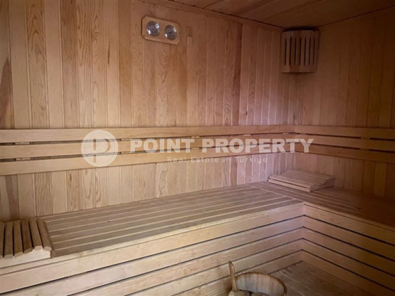 Villa 5+1 with a private pool and garden in the Mahmutlar area.-id-3848-photo-11