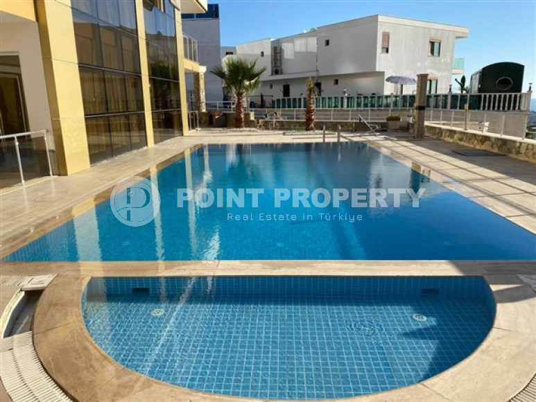 Villa 5+1 with a private pool and garden in the Mahmutlar area.-id-3848-photo-15