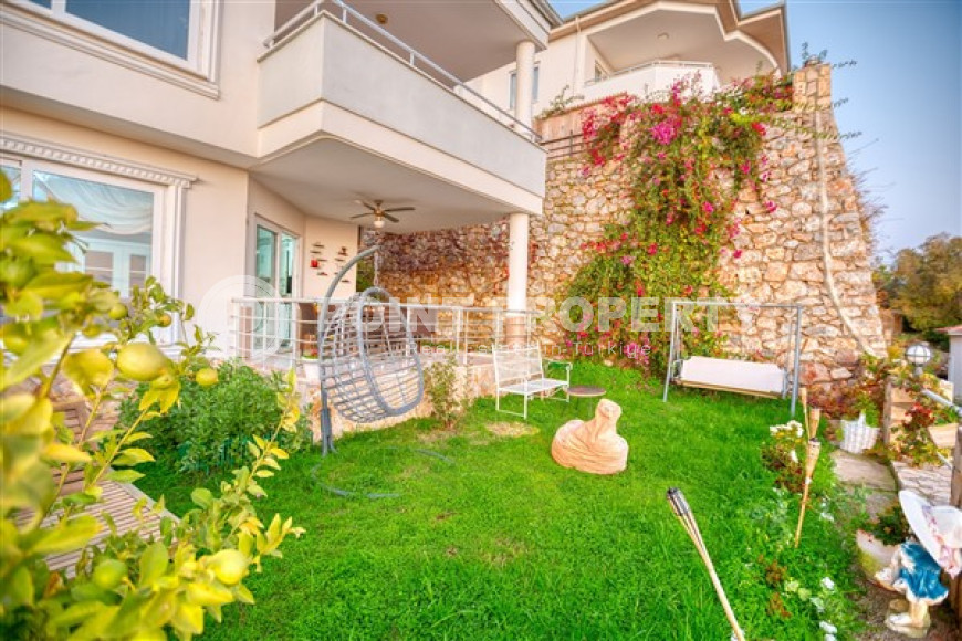 Четырёхкомнатная дуплексная вилла с площадью 170 м2, центр Аланьи, район Бекташ-id-3851-фото-2