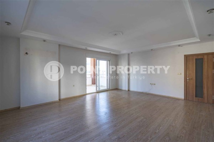 Apartment 3+1 unfurnished, on the sixth floor of a high-rise complex, Cikcilli district-id-3852-photo-6
