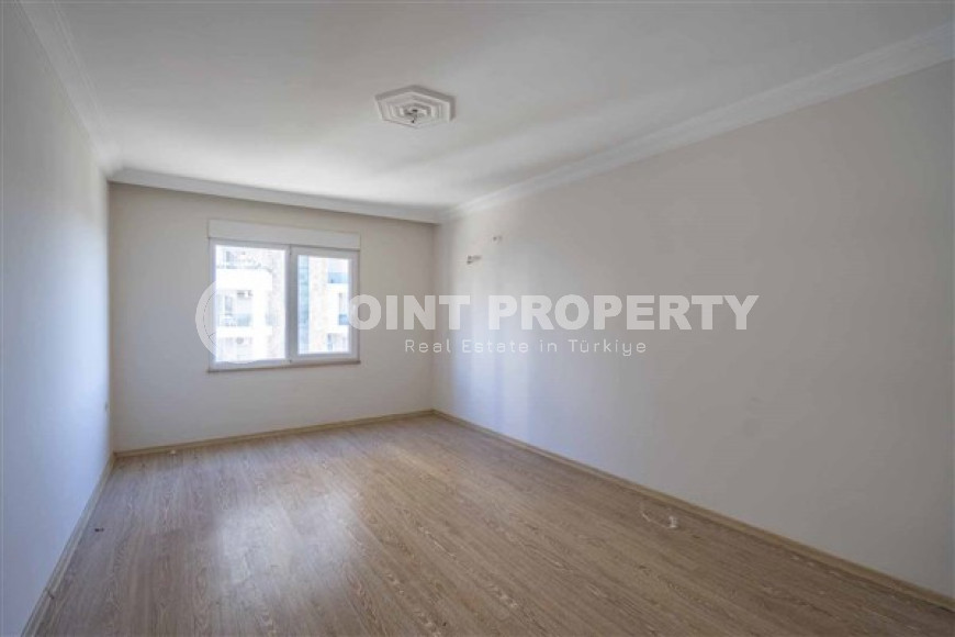 Apartment 3+1 unfurnished, on the sixth floor of a high-rise complex, Cikcilli district-id-3852-photo-9