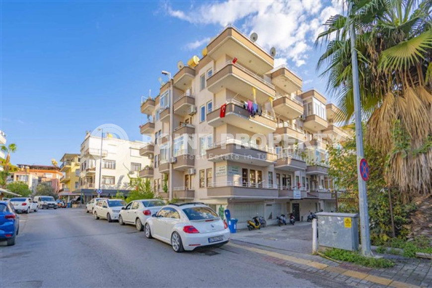 Ухоженная трёхкомнатная квартира 110 м2, центр Аланьи, район Дамлаташ-id-3854-фото-2