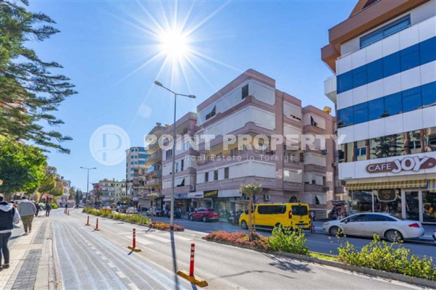 Светлая и просторная квартира 3+1 с площадью 160 м2, центр Аланьи-id-3855-фото-2