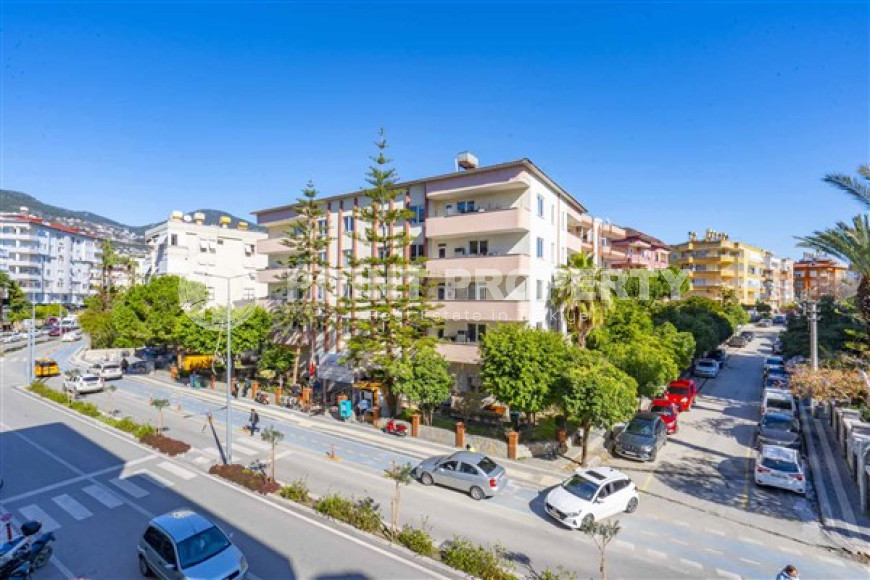 Светлая и просторная квартира 3+1 с площадью 160 м2, центр Аланьи-id-3855-фото-4