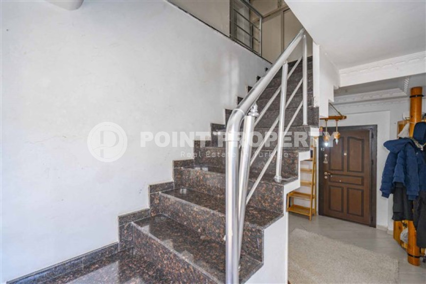 Luxurious six-room penthouse 230 m2 unfurnished, Alanya center-id-3856-photo-8