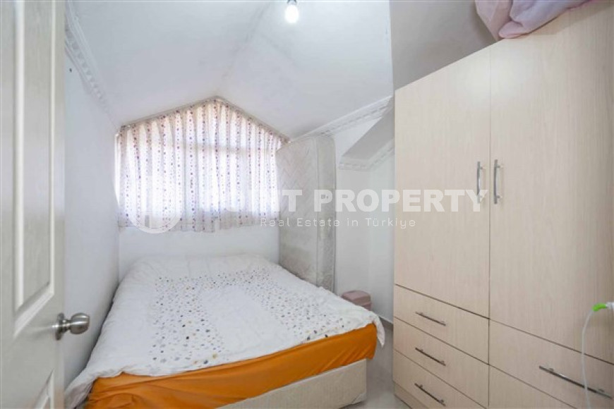 Luxurious six-room penthouse 230 m2 unfurnished, Alanya center-id-3856-photo-9