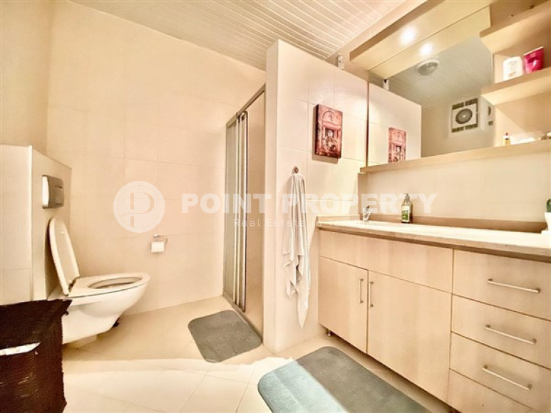 Апартаменты 2+1 с мебелью в 600 метрах от моря, район Тосмур. Площадь 115 м2.-id-3857-фото-9