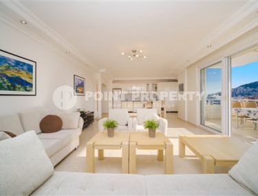 Легкая атмосферная квартира на 5-м этаже с панорамным видом на горы.-id-3860-фото-1