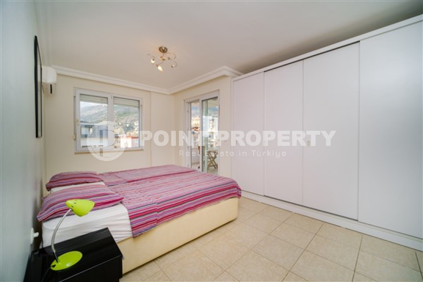 Легкая атмосферная квартира на 5-м этаже с панорамным видом на горы.-id-3860-фото-5