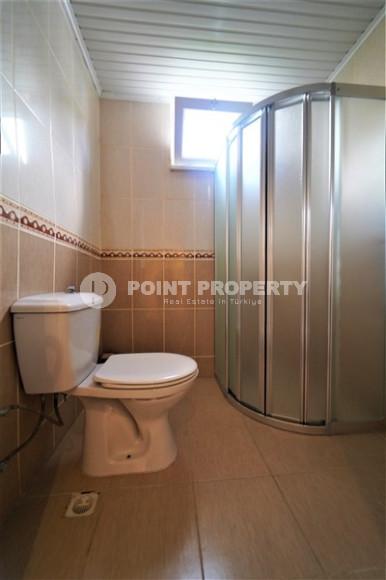 Furnished apartment 2+1, with a total area of 120 m2, on the 4th floor in the center of Mahmutlar.-id-3863-photo-10