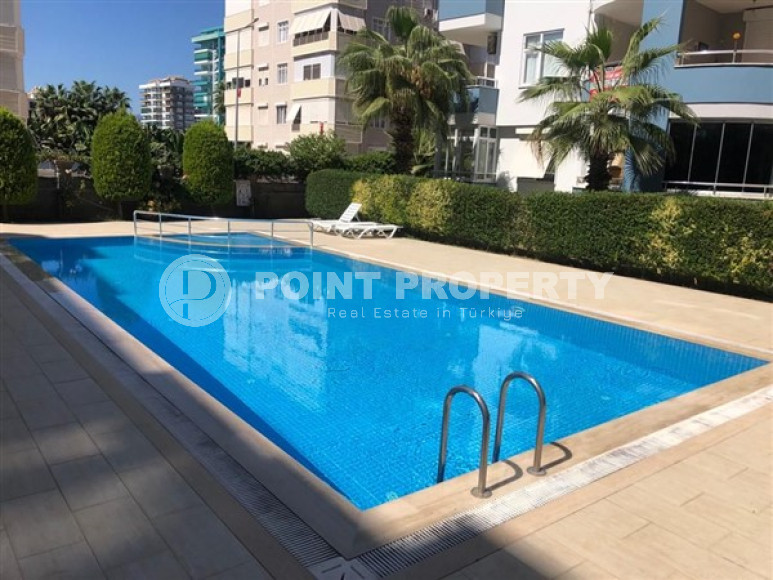 Furnished apartment 2+1, with a total area of 120 m2, on the 4th floor in the center of Mahmutlar.-id-3863-photo-13