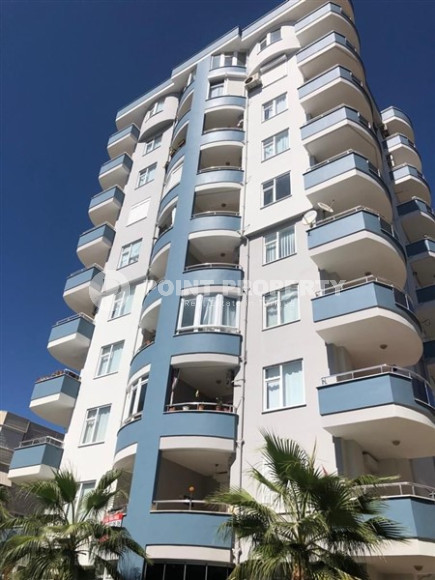 Furnished apartment 2+1, with a total area of 120 m2, on the 4th floor in the center of Mahmutlar.-id-3863-photo-14