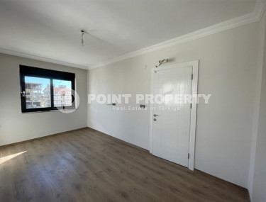 Small 1+1 apartment in fine finishing in the Gazipasa area.-id-3865-photo-3