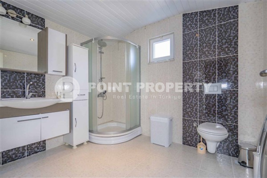 Five-room duplex apartment 240 m2 in Cikcilli area, Alanya-id-3868-photo-6