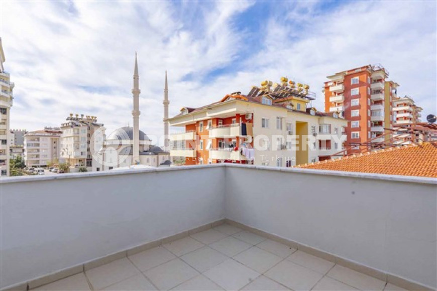 Five-room duplex apartment 240 m2 in Cikcilli area, Alanya-id-3868-photo-9