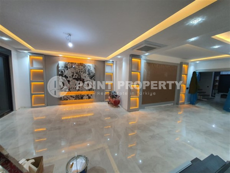 New luxury villa with an area of 440 m2 at the stage of completion of construction works, Kargicak area-id-3871-photo-13