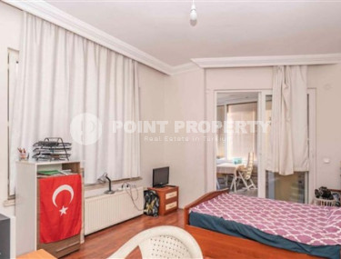 Четырёхкомнатная квартира с большой площадью 240 м2 в центре Аланьи-id-3872-фото-4