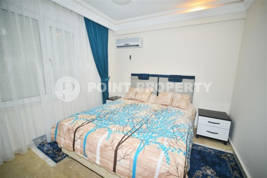 Large villa with an area of 270 m2 and a plot of land of 470 m2 in the Kargicak area-id-3875-photo-6