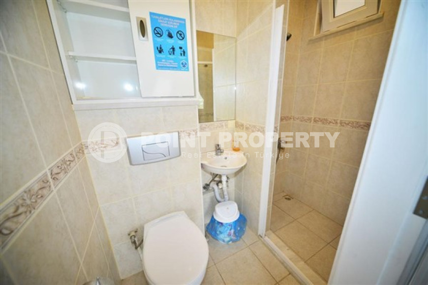 Large villa with an area of 270 m2 and a plot of land of 470 m2 in the Kargicak area-id-3875-photo-11