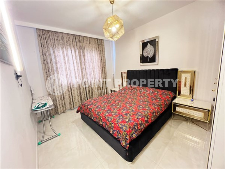 Furnished apartment in good repair in the center of Mahmutlar.-id-3879-photo-6