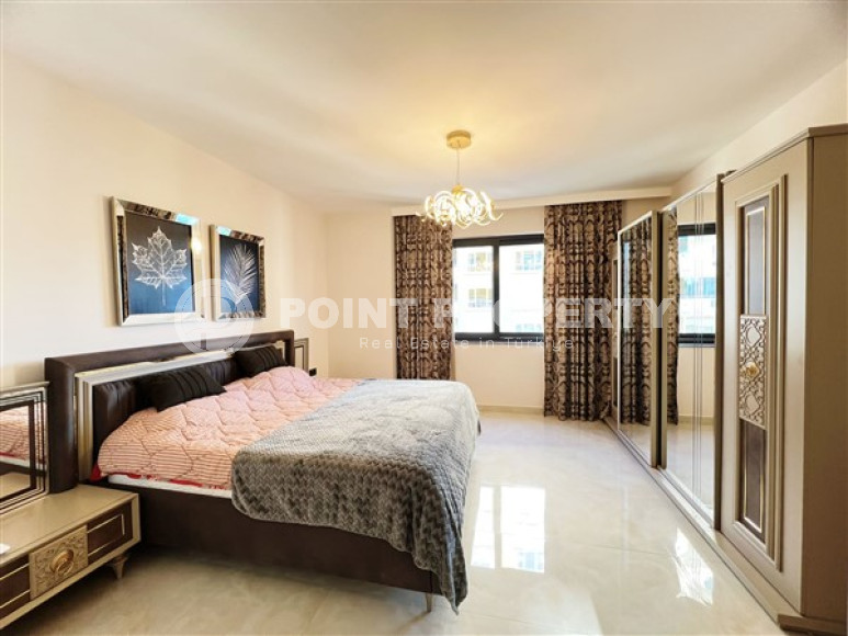 Furnished apartment in good repair in the center of Mahmutlar.-id-3879-photo-7