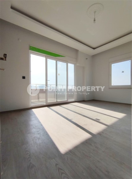 A fully finished apartment on the 4th floor in a building built in 2021.-id-3881-photo-4