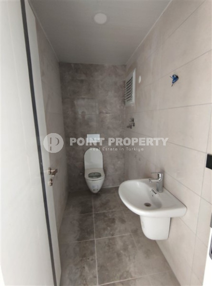 A fully finished apartment on the 4th floor in a building built in 2021.-id-3881-photo-7