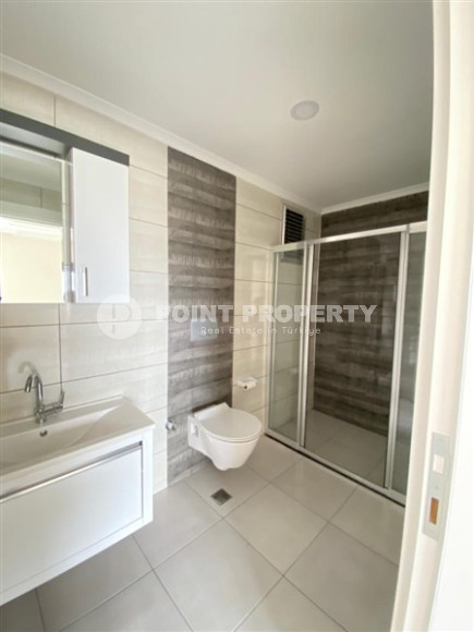 Duplex apartment on the 10th floor with an attic in Alanya's popular Mahmutlar area.-id-3882-photo-6