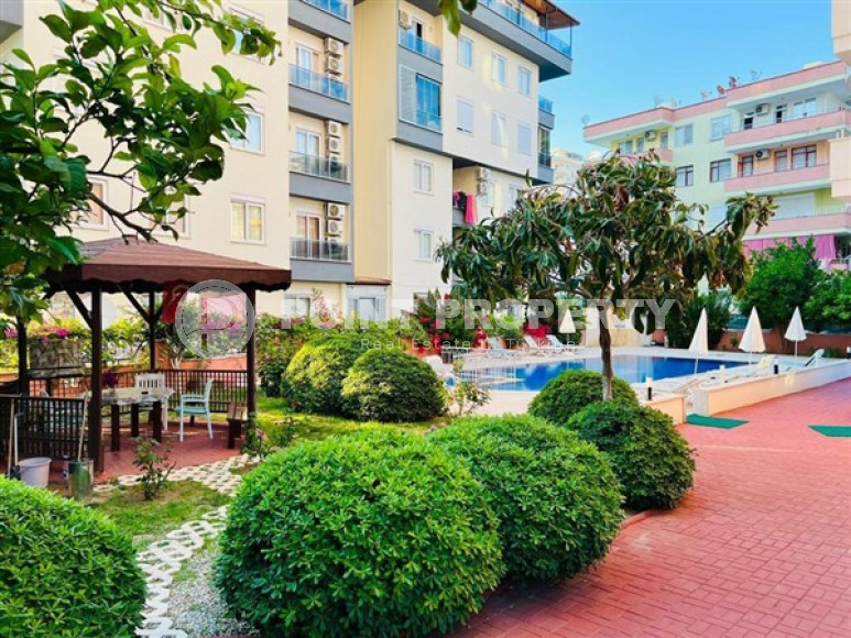 Small compact apartment with two bedrooms 300 meters from the sea.-id-3886-photo-8