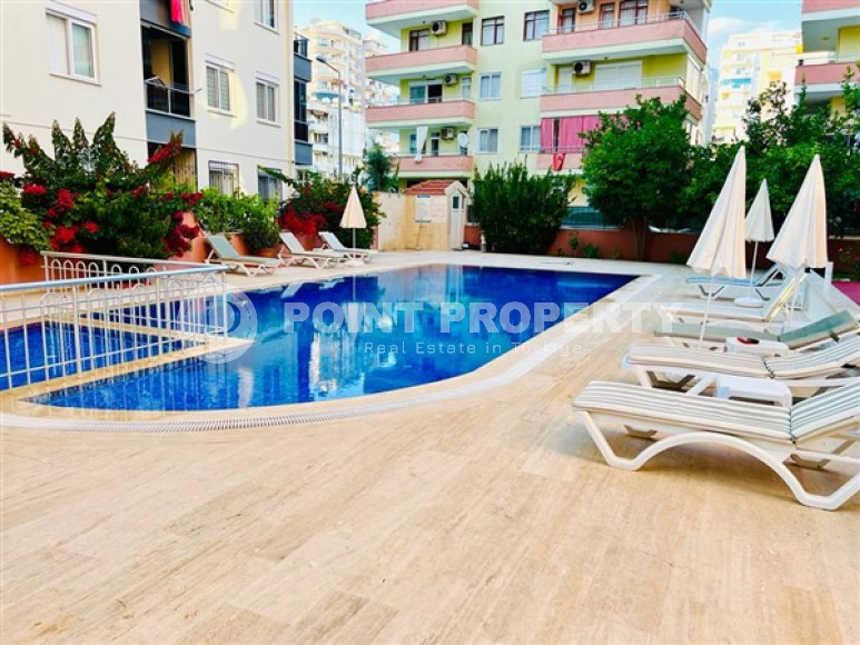 Small compact apartment with two bedrooms 300 meters from the sea.-id-3886-photo-10