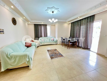 Classic apartment with a bright interior 300 meters from the sea in the center of Mahmutlar.-id-3887-photo-2
