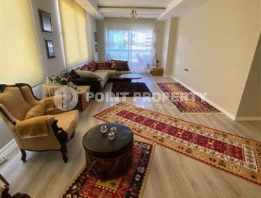 Просторная оборудованная мебелью квартира 168 м2 с остеклёнными балконами, район Махмутлар-id-3891-фото-3