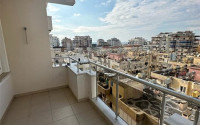 Small furnished one-bedroom apartment 500 meters from the sea in the center of Mahmutlar.-id-3899-photo-7