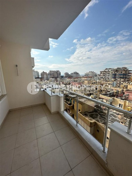 Small furnished one-bedroom apartment 500 meters from the sea in the center of Mahmutlar.-id-3899-photo-7