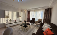 Nice modern apartment with good repair, furniture and household appliances, 500 meters from Cleopatra Beach.-id-3900-photo-2