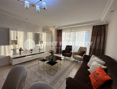 Nice modern apartment with good repair, furniture and household appliances, 500 meters from Cleopatra Beach.-id-3900-photo-2