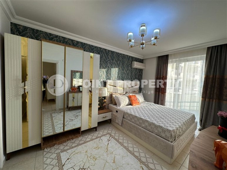 Nice modern apartment with good repair, furniture and household appliances, 500 meters from Cleopatra Beach.-id-3900-photo-6